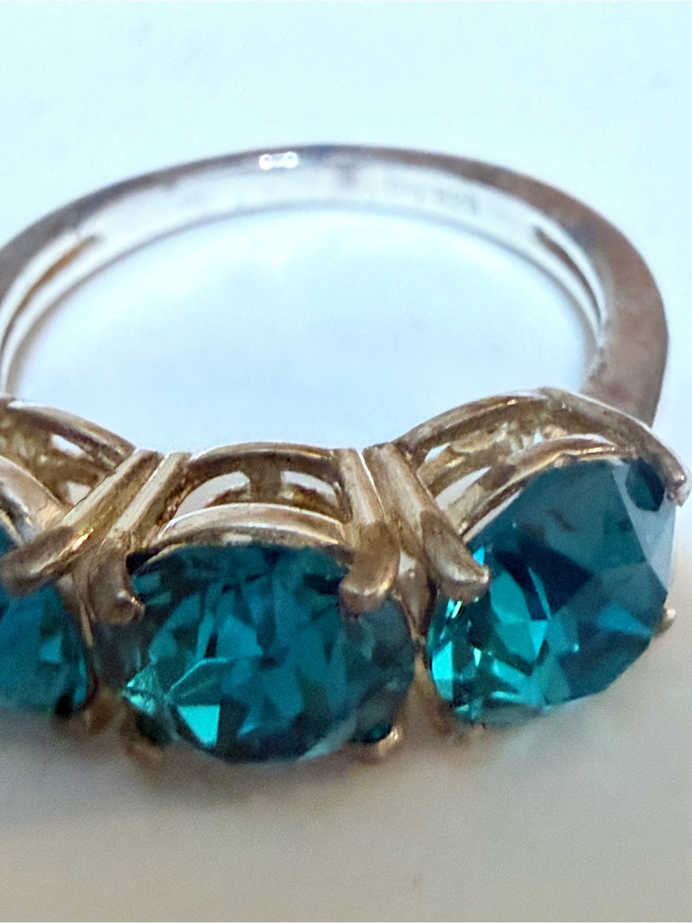 Three‑Stone Teal Crystal Ring – .925 Sterling Silver, Size 7, Elegant & Vibrant